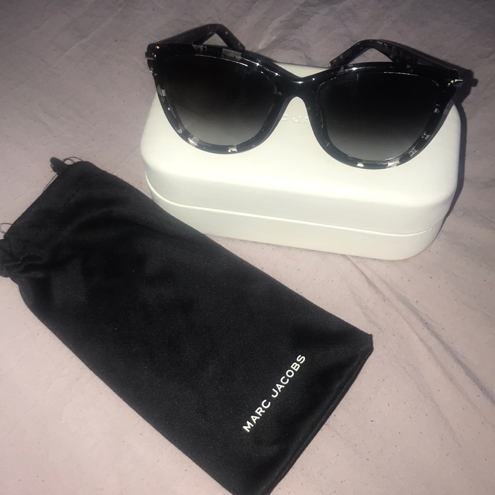 SALE!! 💕💕Marc Jacob Sunglasses